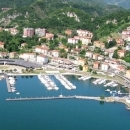 Dal 16 febbraio 2015 è operativo il parcheggio pubblico a pagamento situato sotto il campo da gioco del Porto Turistico di Lovere